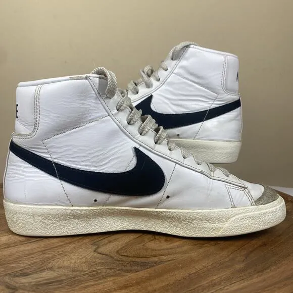 Nike Blazer Mid 77 Vintage Womens White And Black Size 8.5 High Top Shoes