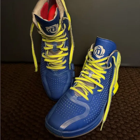 Nike Blue and Yellow Athletic Shoes High-Top Design