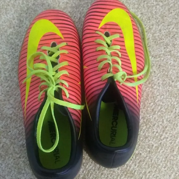 Nike Boys Mercurial Indoor Soccer Shoes