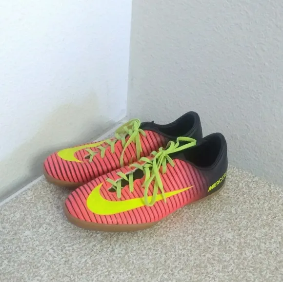 Nike Boys Mercurial Indoor Soccer Shoes