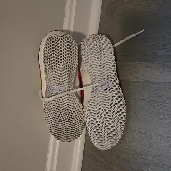 Nike Cortez 72 Tennis Shoes like Forrest Gump wore