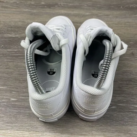 Nike Court Legacy (GS) White -Boys Sneakers - Size 5Y - DA5380-104