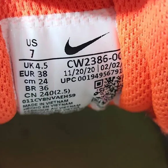 Nike Crater Impact Football Grey Volt Women's Size 7 CW2386-002