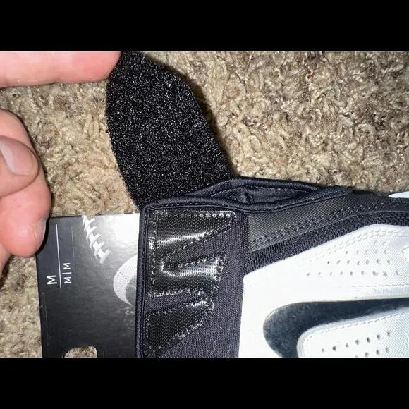 Nike D-Tack 6.0 Youth Lineman Padded Football Gloves
