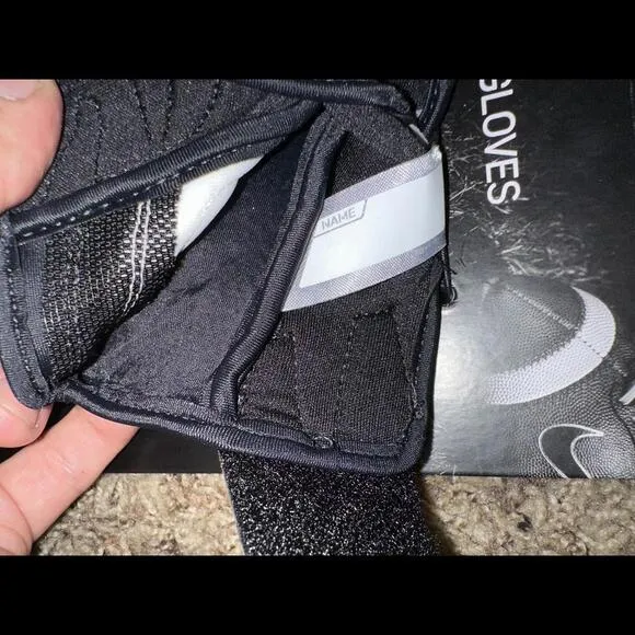 Nike D-Tack 6.0 Youth Lineman Padded Football Gloves