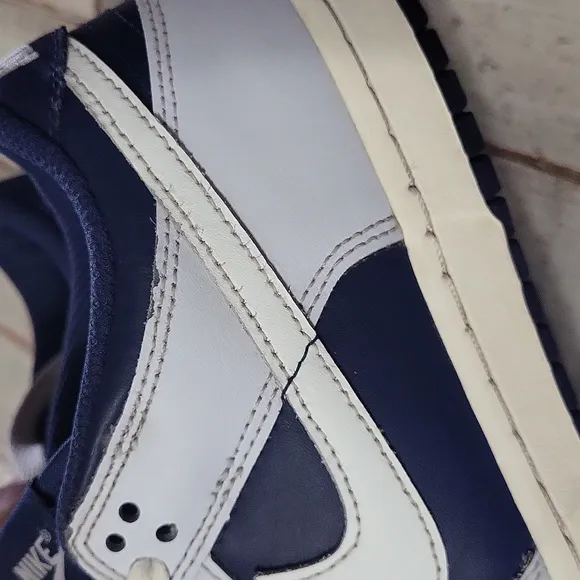 Nike Dunk Low Big Kids' Shoes (FB9109-002, Football Grey/Midnight Navy/Summit)