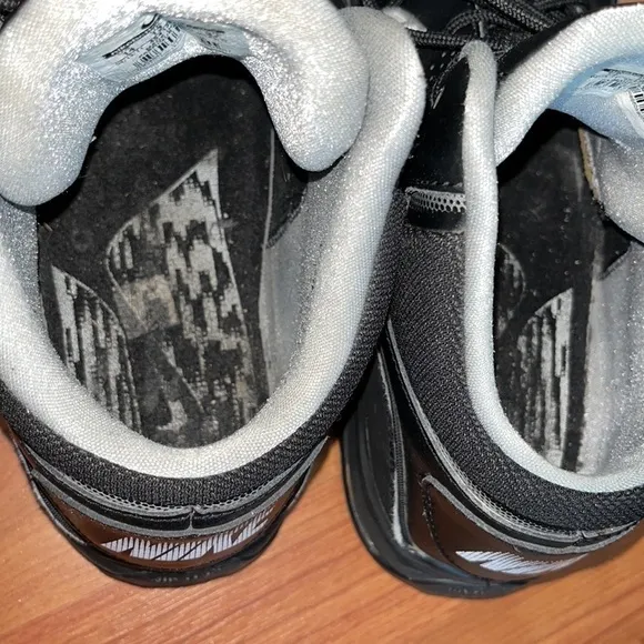Nike Elite men’s black hi top basketball shoes Size 14