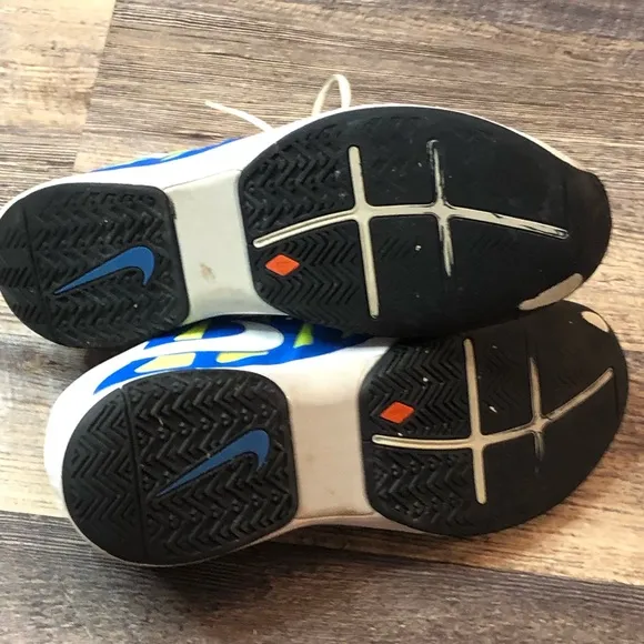 Nike Federer tennis shoes GUC