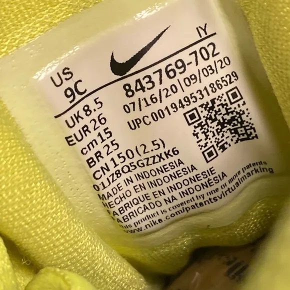 Nike Foamposite Pro Volt Green size 9c toddler shoes CLEAN