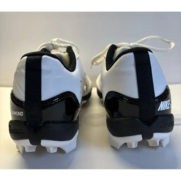 Nike Herache  Diamond Fast Flex baseball cleats (size 8)