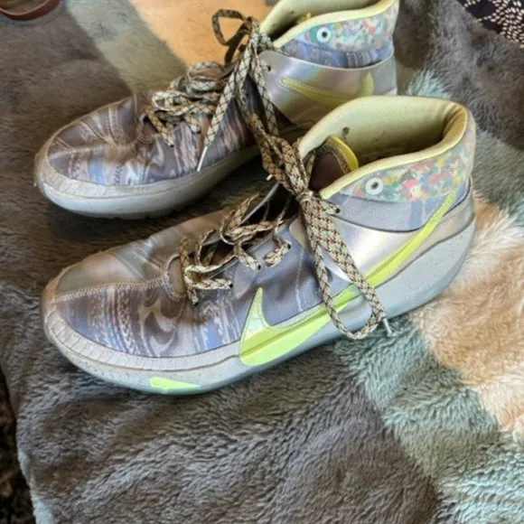 Nike Hi Top Sneakers