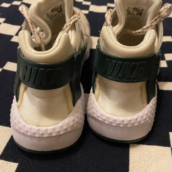 Nike huarache youth size 6.5