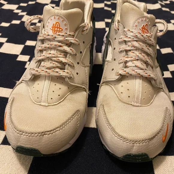Nike huarache youth size 6.5