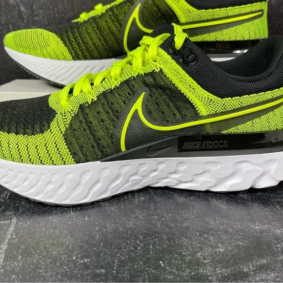 NIKE INFINITY RUN REACT 2 MENS ROAD RUNNING SHOES SIZE 11 FLYKNIT VOLT BLACK GRE