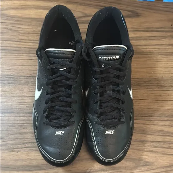 NIKE Keystone 3/4 BASEBALL CLEATS- Size 10.5