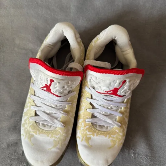 Nike Kid’s Jordan Zion 3 Training Size 4,5 Y White/Tan |DV3869-106|