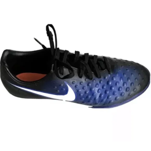 NIKE KIDS MAGISTAX OPUS TURF SOCCER SHOES BLACK/WHITE/PARAMOUNT BLUE