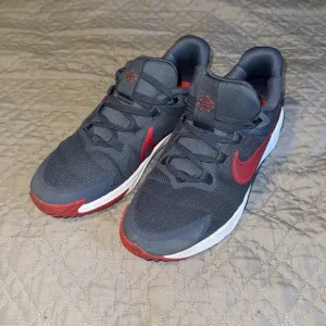 Nike Kid’s Youth Navy and Red Star Runner 4 Road Running Slip On/No Tie Shoes
