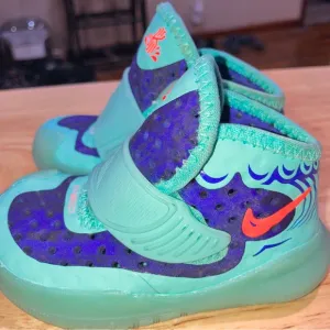 Nike Ky-Breezy &amp; Nike AirMax tennis shoes