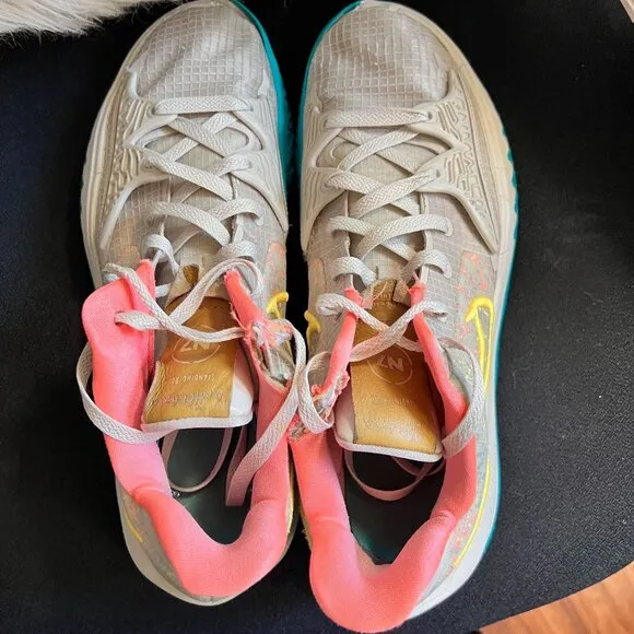 Nike Kyrie Low 4 N7 Basketball Shoes Mens 13 Desert Sand Citron beige,