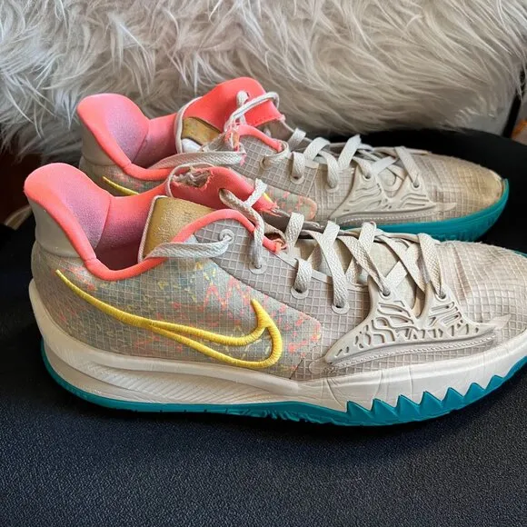Nike Kyrie Low 4 N7 Basketball Shoes Mens 13 Desert Sand Citron beige,