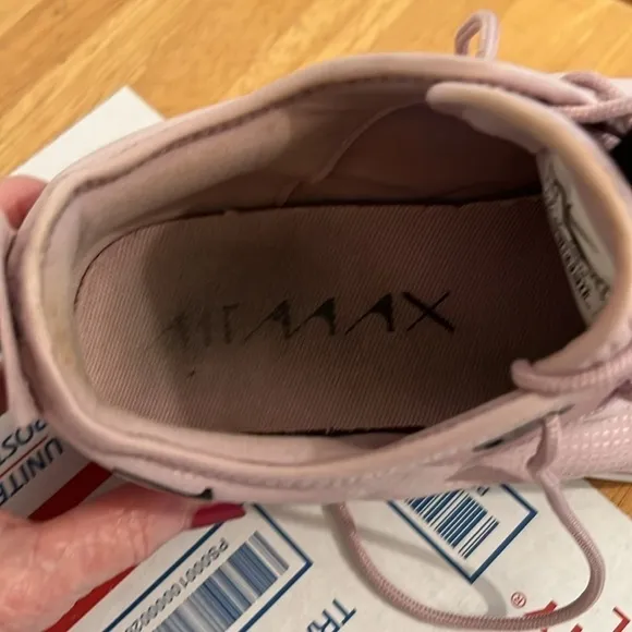 Nike Lavender Lilac Airmax Lace Up Sneakers Size 9.5