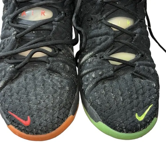Nike Lebron 18 GS Black Bright Crimson, Size 5.5 Y