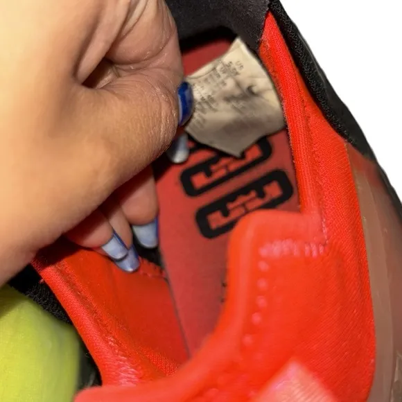Nike Lebron 18 GS Black Bright Crimson, Size 5.5 Y