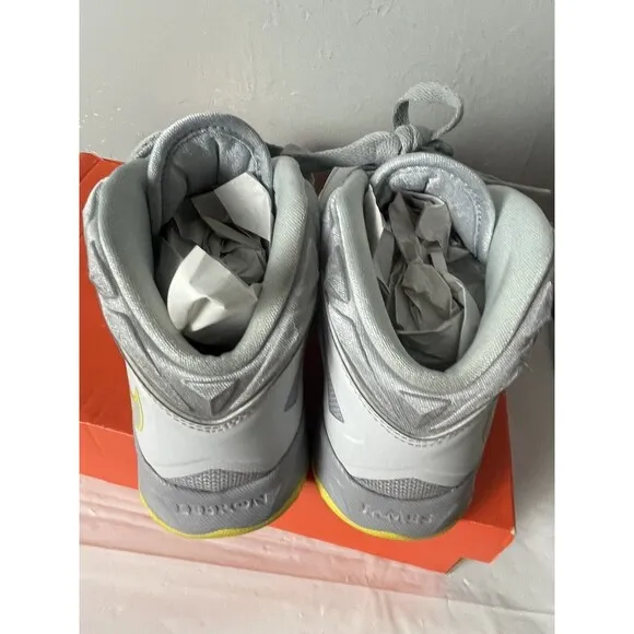 Nike Lebron James VII size 5Y YOUTH Tennis shoes Grey And Yellow FAST SHIPPING