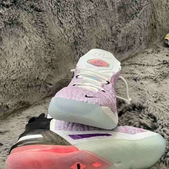 Nike LeBron XVIII