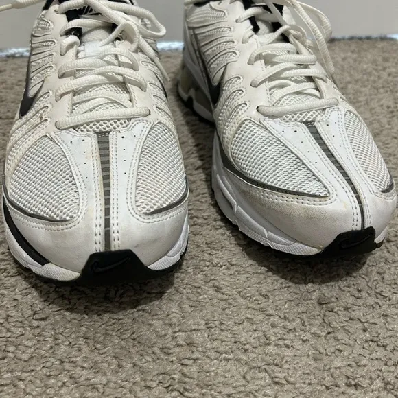 Nike Max Air White Tennis Running Athletic Shoes