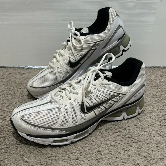 Nike Max Air White Tennis Running Athletic Shoes