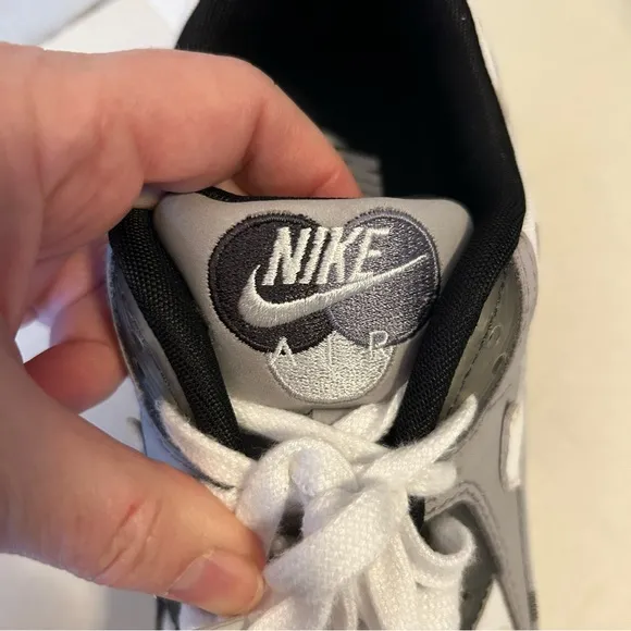 Nike Men's Air Max 90 with polka dot gray, black and white tennis shoes 6.5