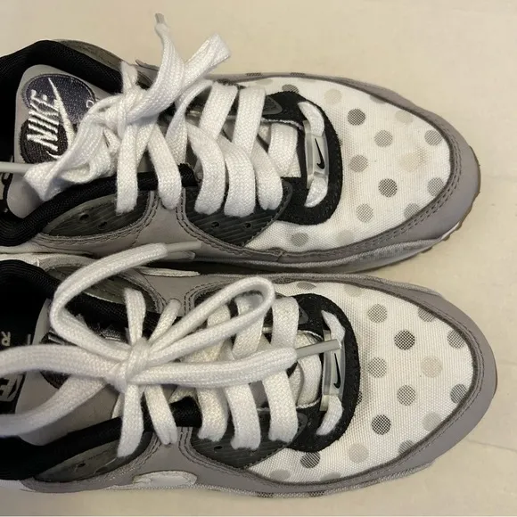 Nike Men's Air Max 90 with polka dot gray, black and white tennis shoes 6.5