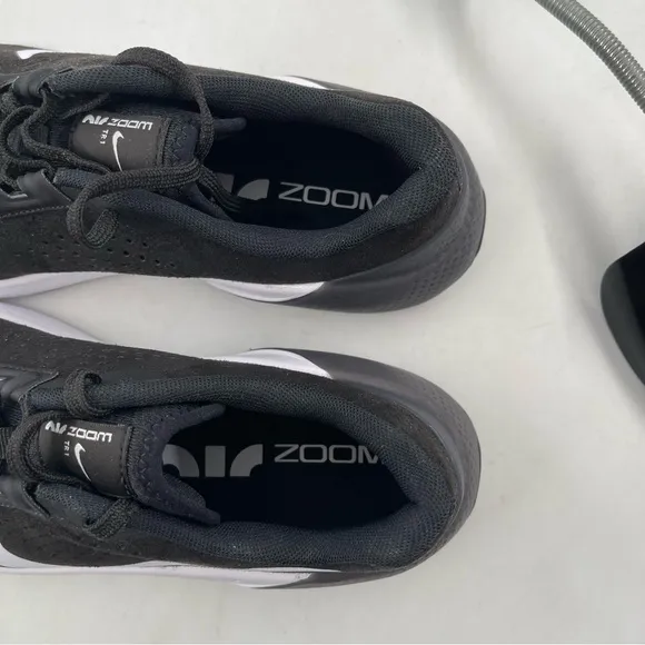 Nike Men’s Air Zoom TR1 Black White Low Top Lace Up Training Shoes - Size 11