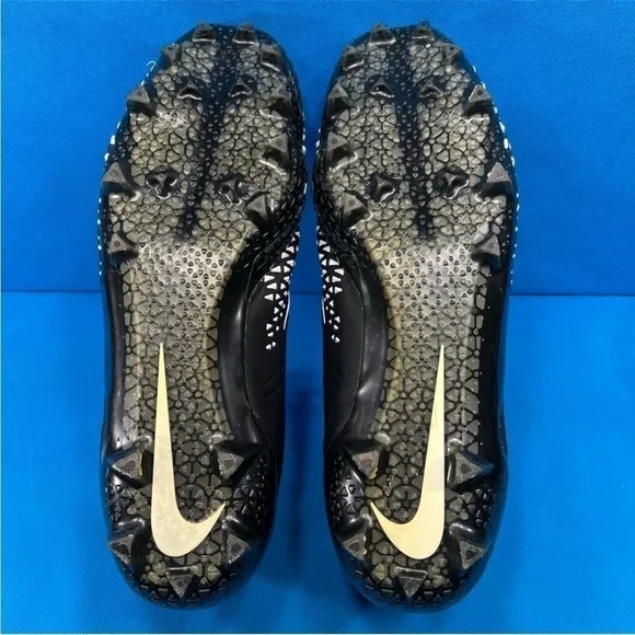 Nike Mens Force Savage Pro Football Cleat Size 16
