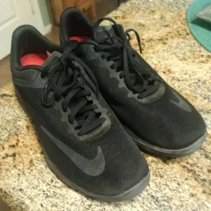 Nike Mens FS Lite Run 4 852435-003 Black Road Running Shoes Lace Up Size 10.5