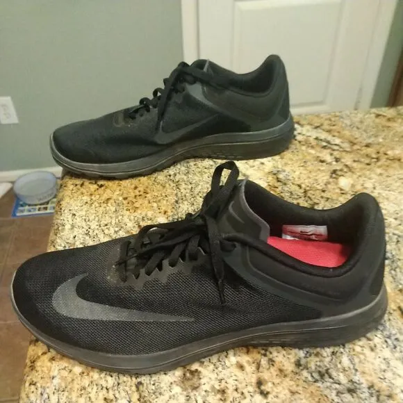 Nike Mens FS Lite Run 4 852435-003 Black Road Running Shoes Lace Up Size 10.5