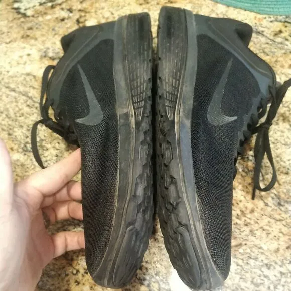 Nike Mens FS Lite Run 4 852435-003 Black Road Running Shoes Lace Up Size 10.5