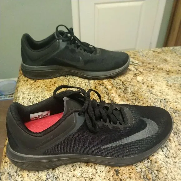 Nike Mens FS Lite Run 4 852435-003 Black Road Running Shoes Lace Up Size 10.5