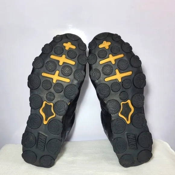 Nike Men's Size 10 Reax 8 Mesh Training shoes.