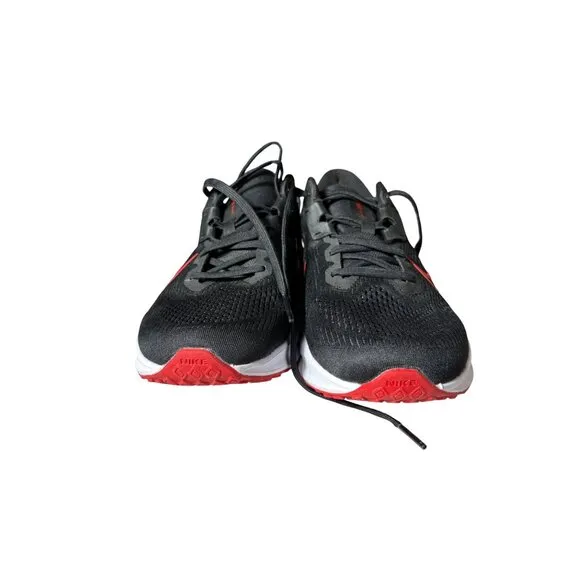 Nike Men’s Size 9.5 Black White Red Quest 6 ComfiRide Road Running Shoes