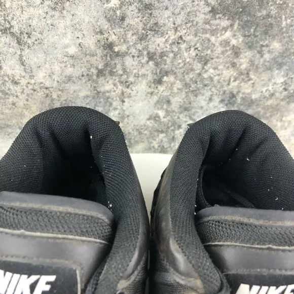 Nike Men's VTG Size 15 Football Black Closed Toe Lace-Up Sneakers 821030-011