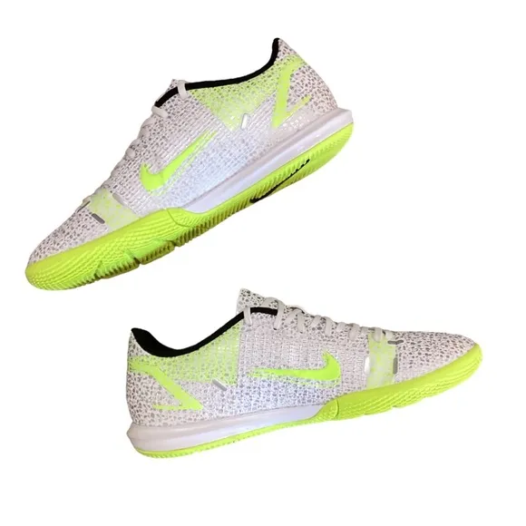 Nike Mercurial Vapor 14 Academy Indoor Soccer Shoes 7.5