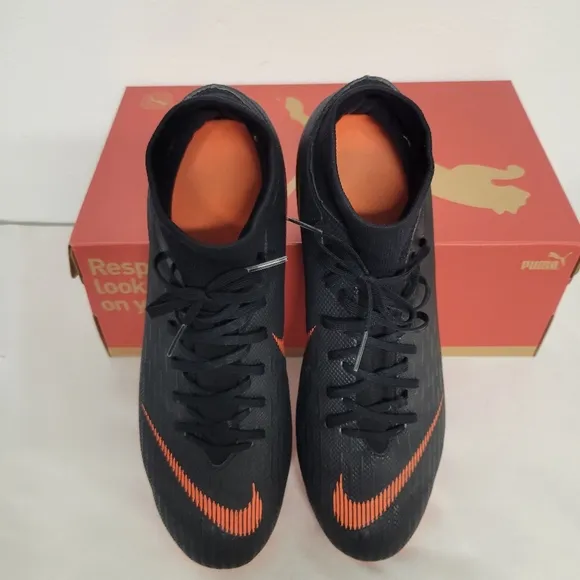 NIKE MERCURIALSUPERFLY6  SOCCER CLEATS SIZE 9.5 USA
