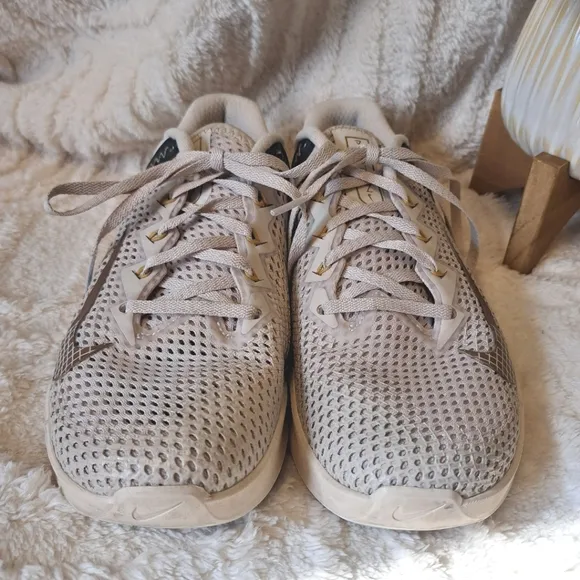 Nike Metcon 6 Women's AT3160-170 Cream And Black Running Shoes Trainers Size 8.5
