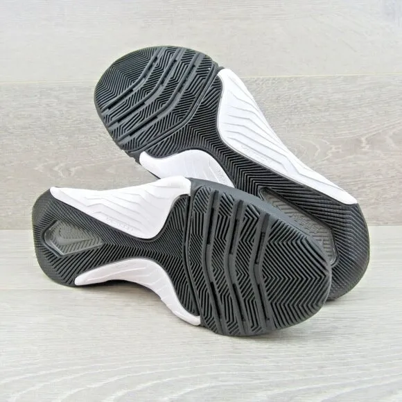 Nike Metcon 7 Gym Training Shoes Womens Size 9 Black White NEW