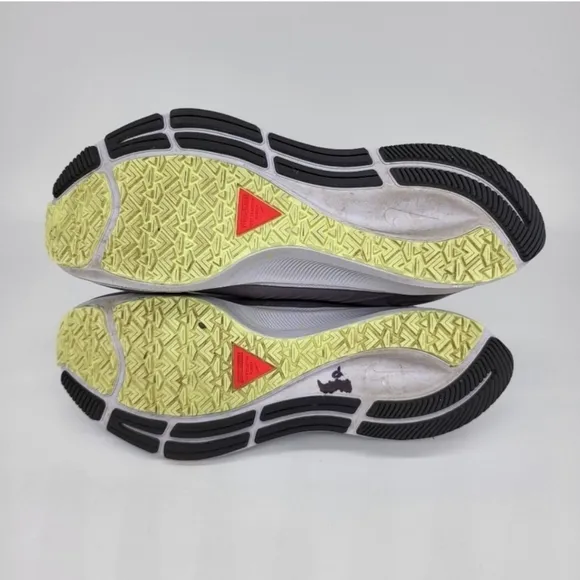 Nike Pegasus 38 Shield Women's Weatherized Road Running Shoes Size 10