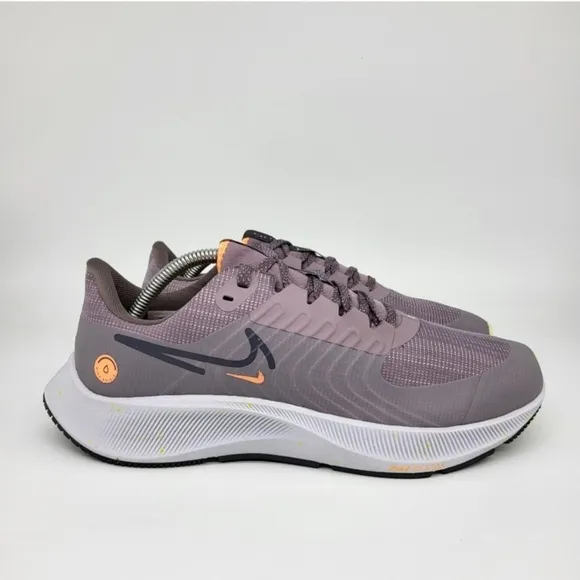 Nike Pegasus 38 Shield Women's Weatherized Road Running Shoes Size 10