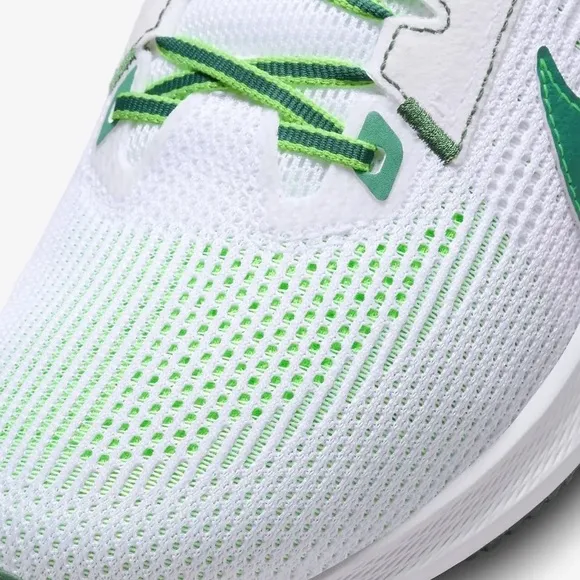 Nike Pegasus 40 Premium Men's Road Running Shoes White/Green FJ0329-100 New